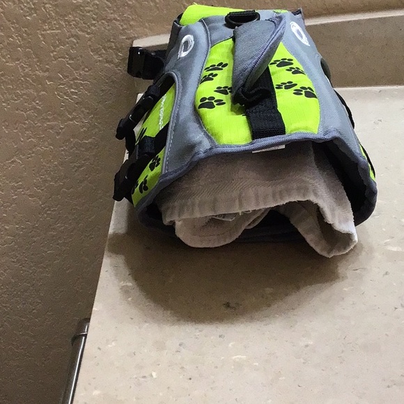 X-small Dog Flotation Device - Picture 4 of 11